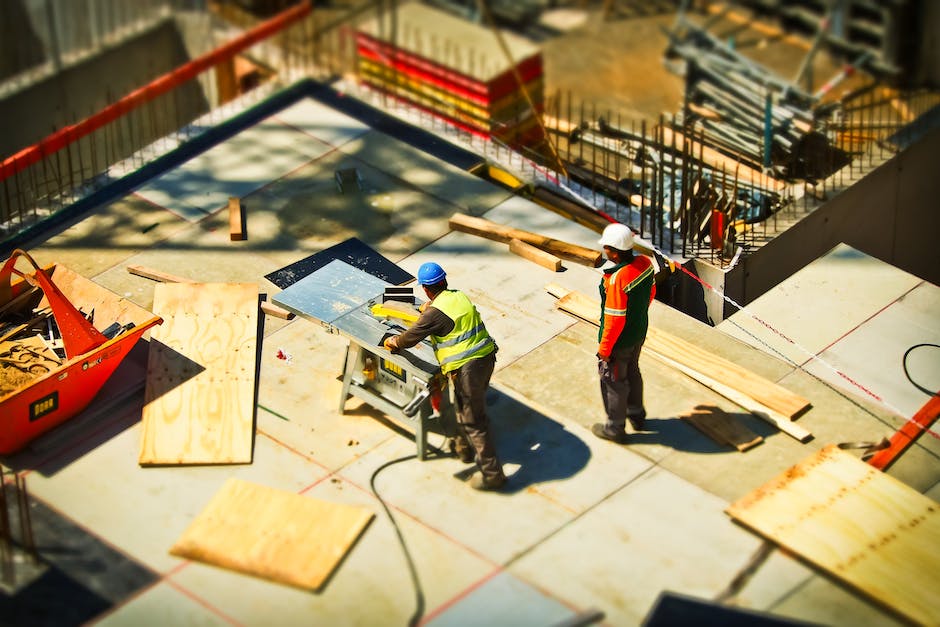 5 Essential Tips for Managing Contractors in the Construction Industry